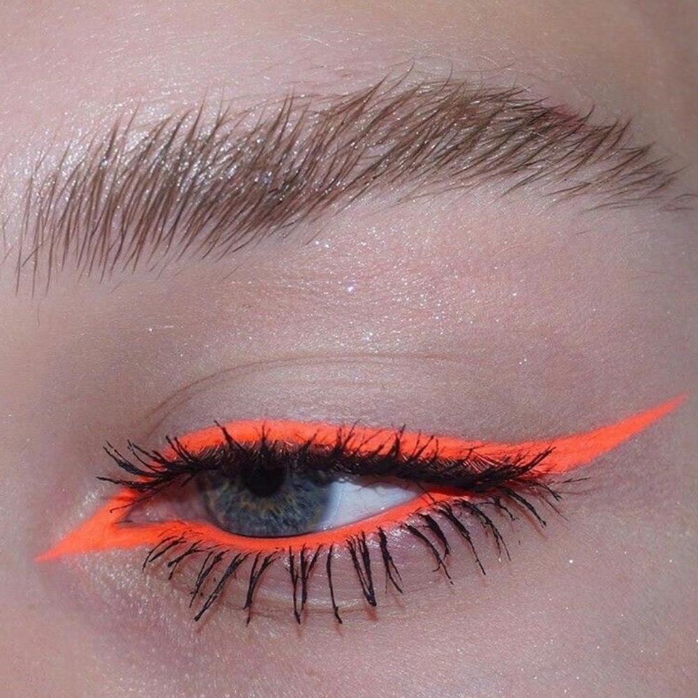 Romantic Beauty Orange Eyeliner. - Picture 4 of 4